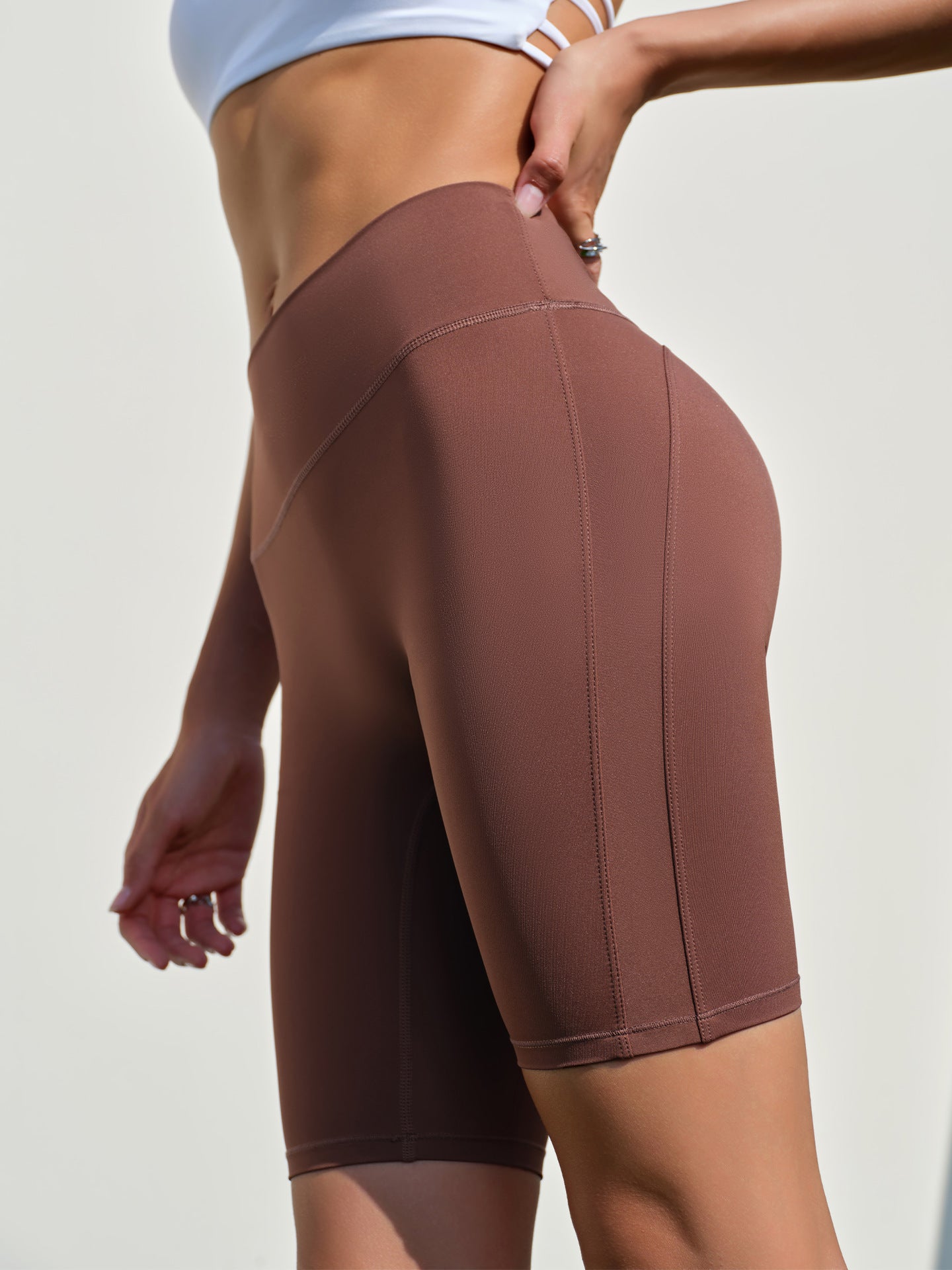Hip Lifting Peach