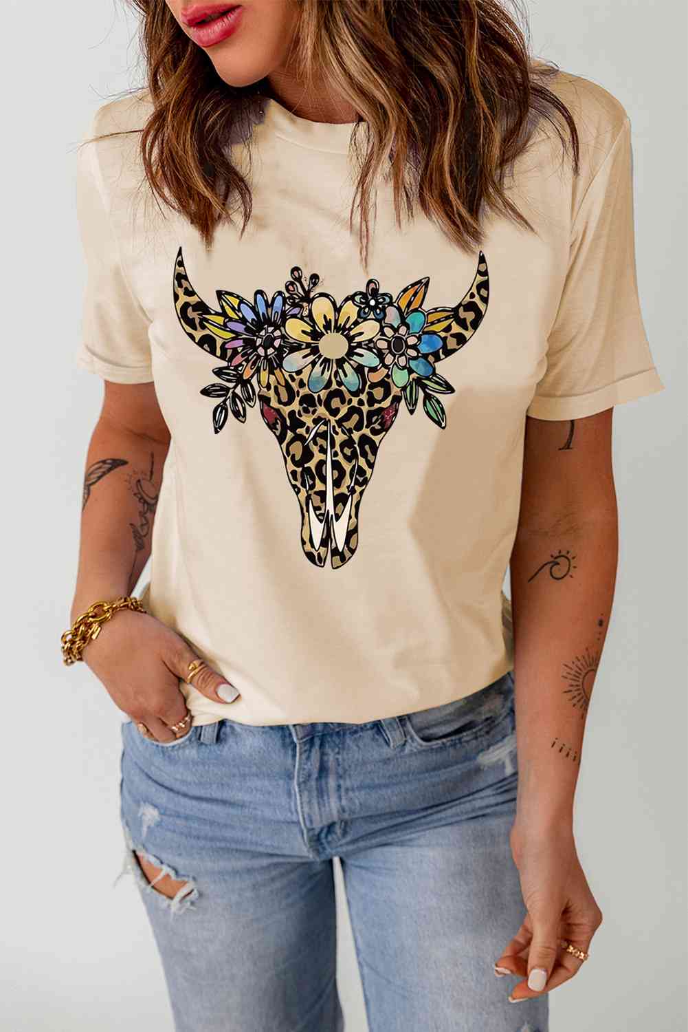Graphic Cuffed Short Sleeve Crewneck Tee